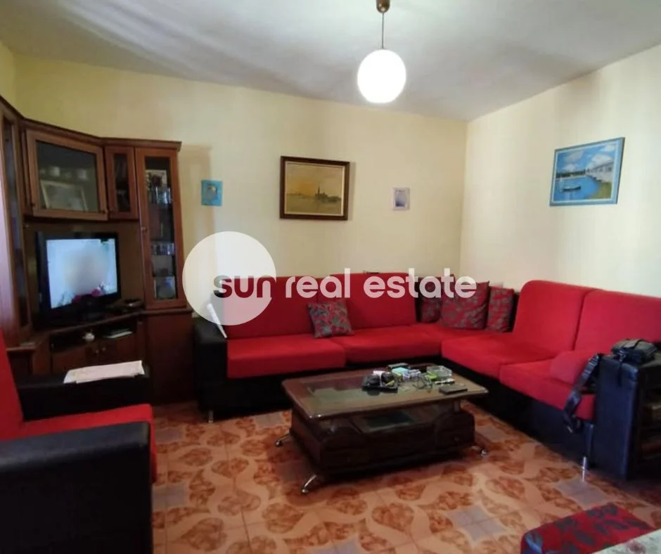 Shkoder, shitet apartament 1+1 Kati 5, 57 m² (BULEVARDI BUJAR BISHANAKU)