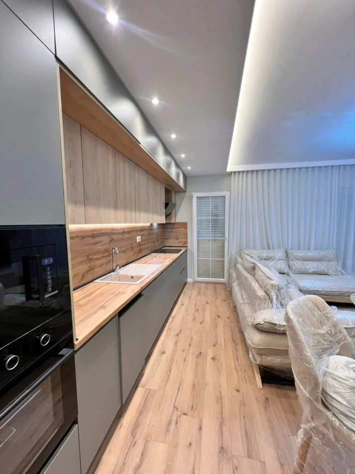 Tirane, jepet me qera apartament 2+1+Ballkon Kati 4, 98 m² 1.000 € (Rruga.Sulejman Pasha)