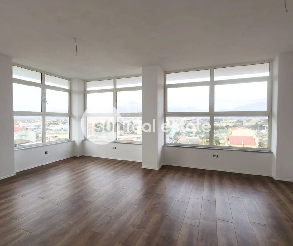 Shkoder, shitet apartament 3+1+Ballkon Kati 7, 140 m² (AFER POLICISE)