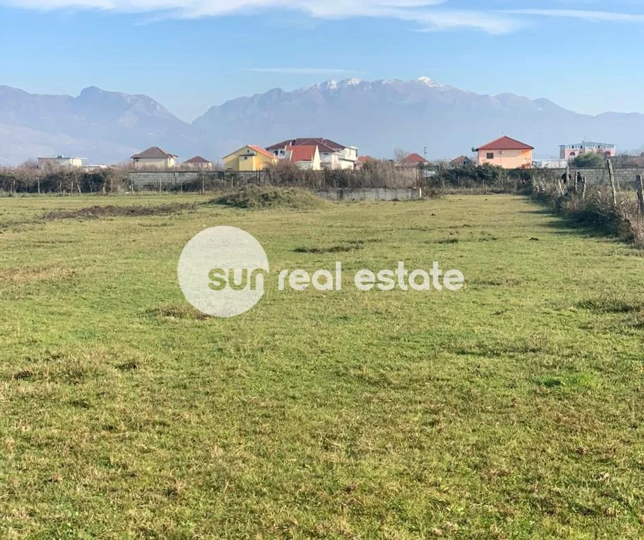 Shkoder, shitet toke , 4.000 m² 55.000 € 