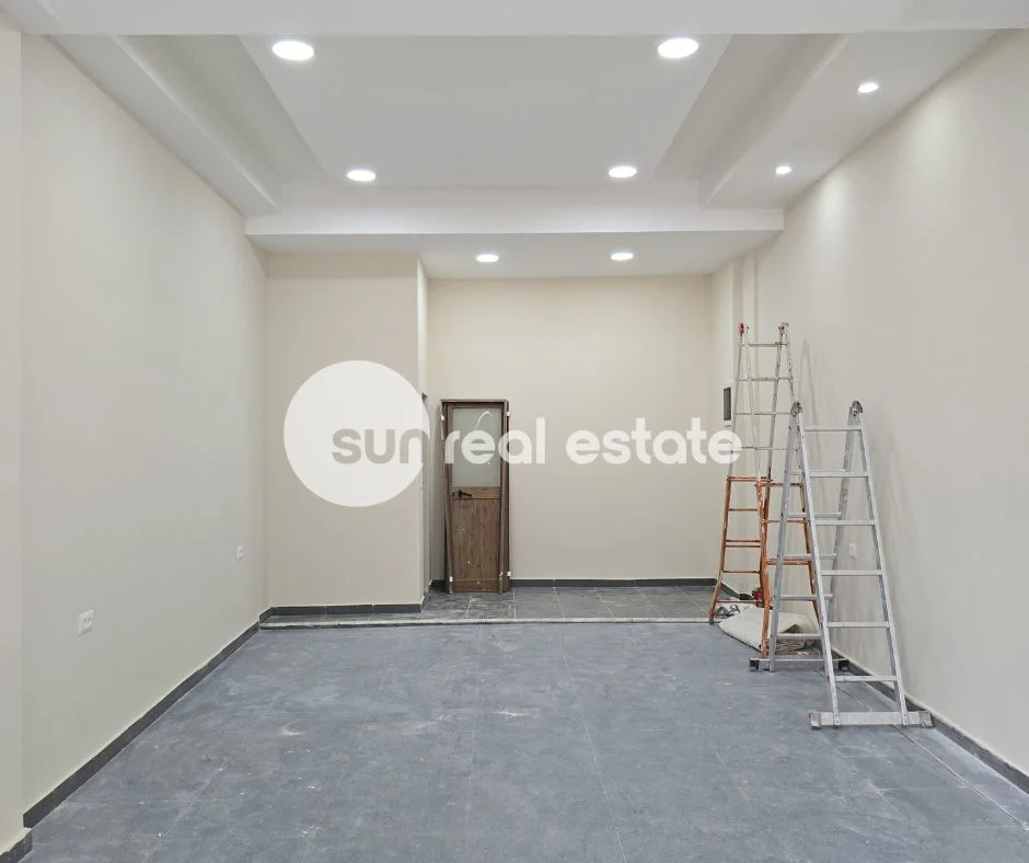 Shkoder, jepet me qera ambjent biznesi Kati 0, 41 m² (AFER TRUMES)