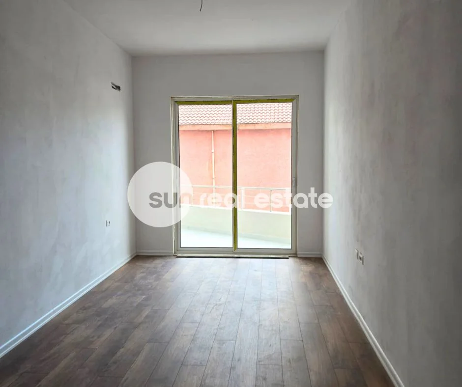Shkoder, shitet apartament 2+1+Ballkon Kati 2, 120 m² 150.000 € (RUS)