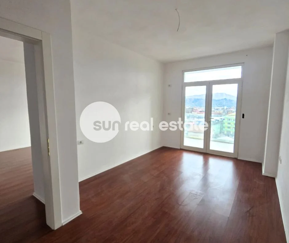 Shkoder, shitet apartament 1+1+Ballkon Kati 7, 70 m² 83.000 € (AFER POLICISE)