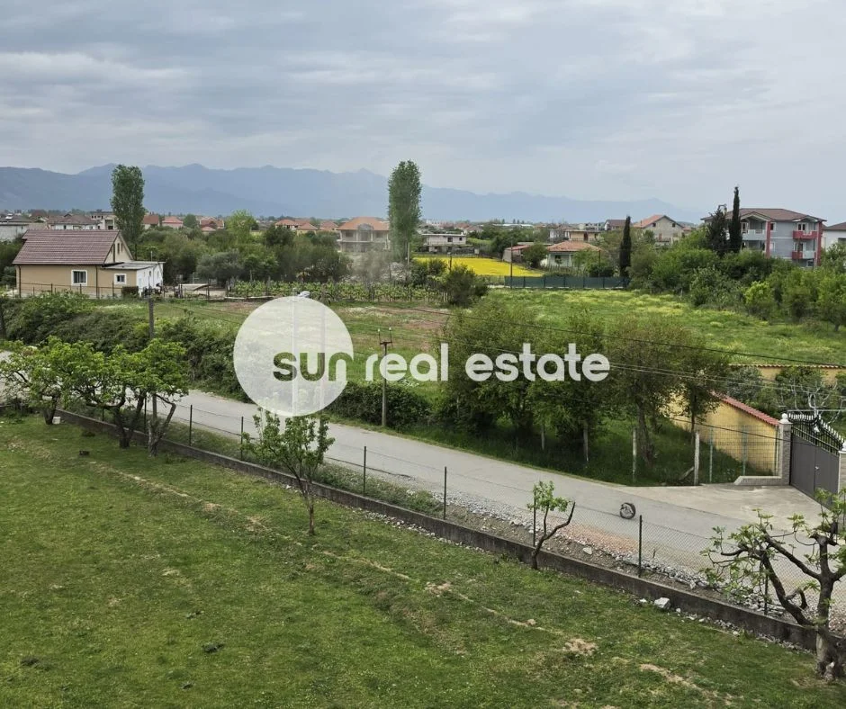 Shkoder, shitet toke , 1.000 m² (DOBRAC, SHKODER)