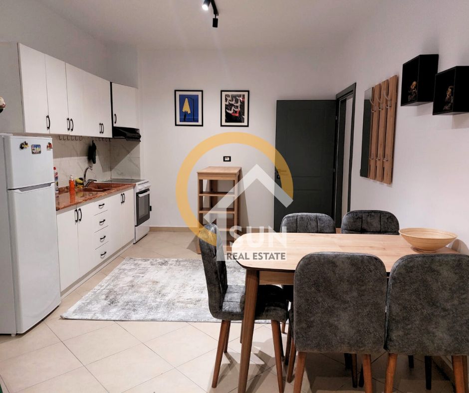 Shkoder, jepet me qera apartament 3+1 Kati 3, 96 m² 500 € (PARRUCE)