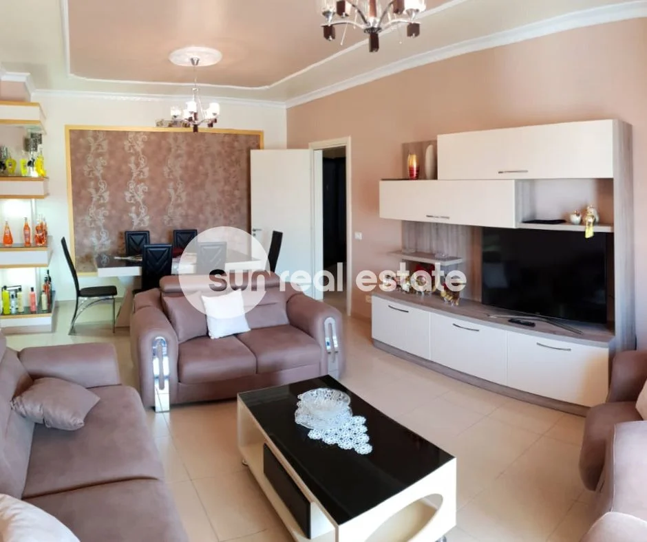 Shkoder, jepet me qera apartament 2+1+Ballkon Kati 4, 108 m² 450 € (QENDER)