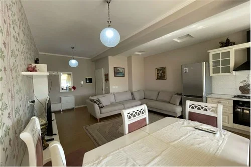 Tirane, jepet me qera apartament 2+1 Kati 5, 105 m² 750 € (Vasil Shanto)