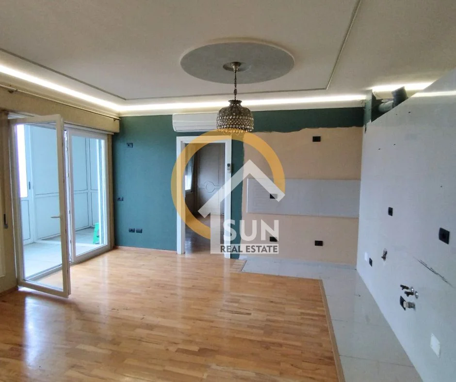 Shkoder, jepet me qera apartament 1+1+Ballkon Kati 5, 106 m² 400 € (DERGUT)