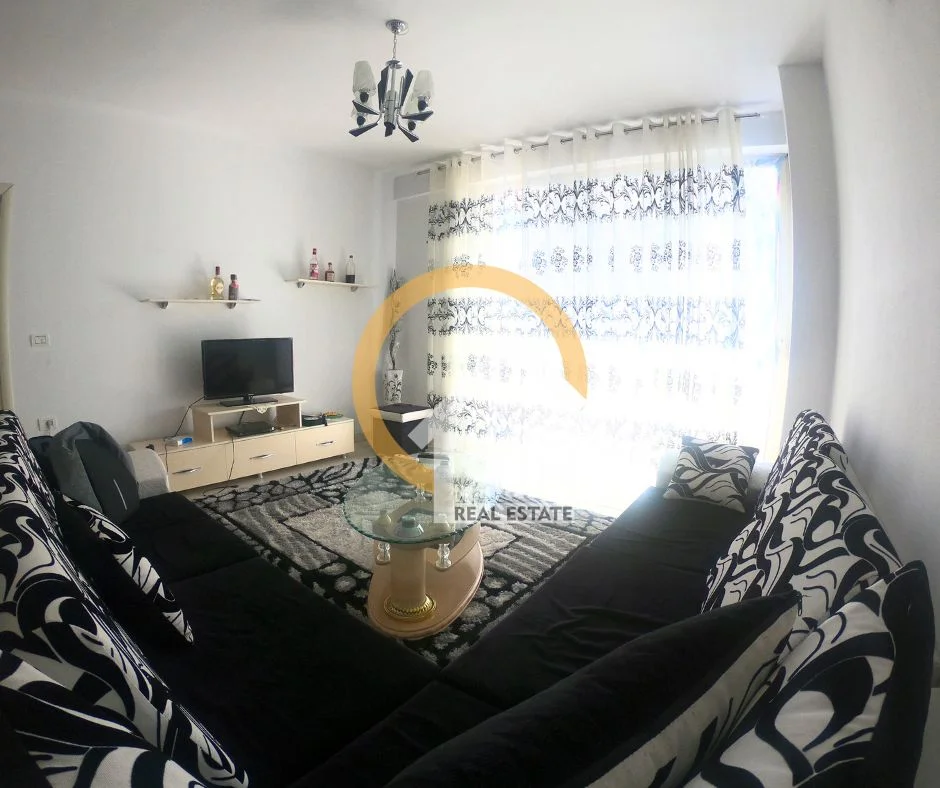 Shkoder, jepet me qera apartament 1+1+Ballkon Kati 4, 67 m² (RUS)