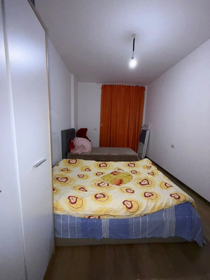 Tirane, jepet me qera apartament 2+1 Kati 9, 100 m² 600 € (Rr.Eshref Frasheri)
