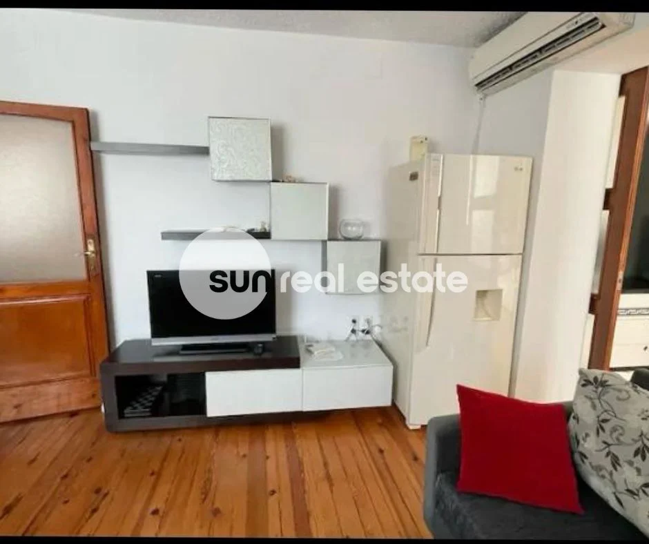 Shkoder, jepet me qera apartament 2+1+Ballkon Kati 3, 75 m² (CINARI)