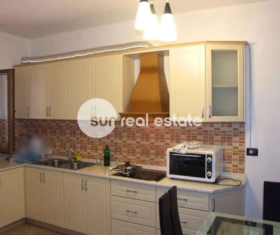 Shkoder, shitet Vile 3 Katshe Kati 0, 250 m² 300.000 € (ISH DEGA)