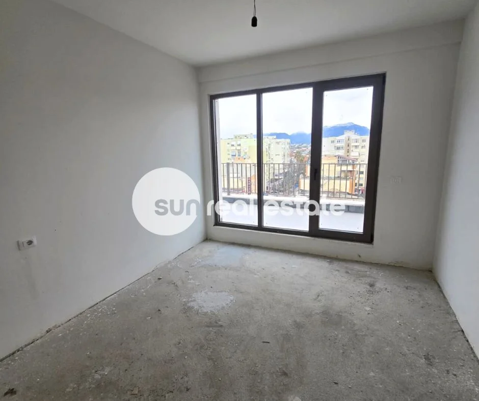 Tirane, shitet apartament 2+1+Ballkon Kati 5, 107 m² (RR. DRITAN HOXHA)