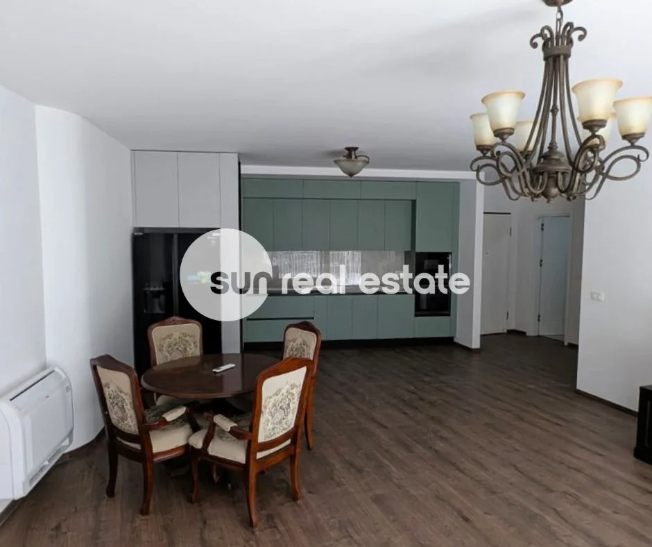 Tirane, jepet me qera apartament 2+1+Ballkon Kati 2, 135 m² 1.500 € (AFER PARKUT TE LIQENIT)
