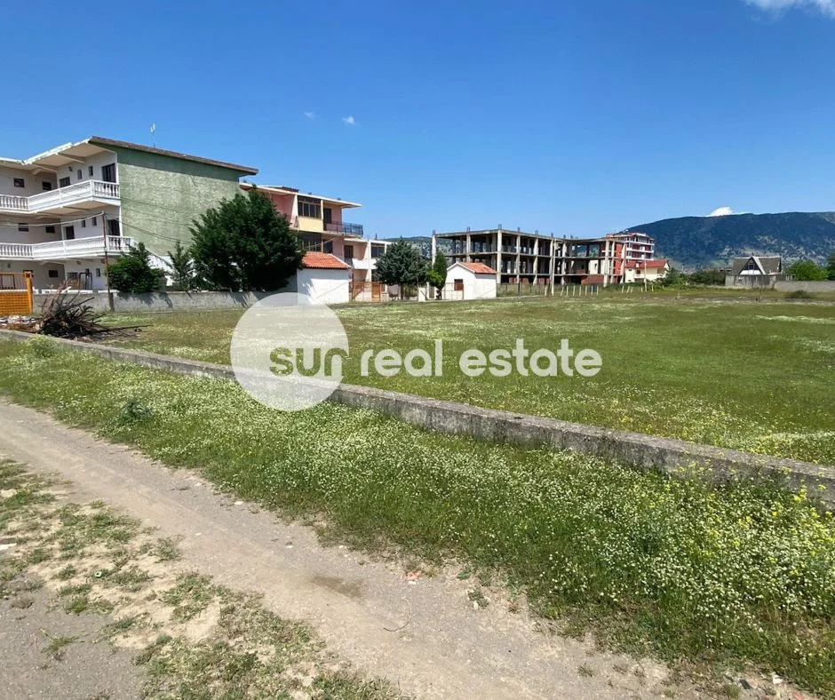 Velipoje, shitet toke , 2.012 m² 201.200 € (VELIPOJE)