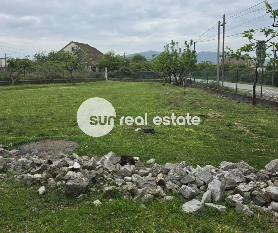 Shkoder, shitet toke , 1.000 m² (DOBRAC, SHKODER)