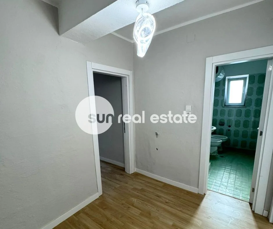 Shkoder, shitet apartament 1+1+Ballkon Kati 5, 58 m² (XHABIJE)