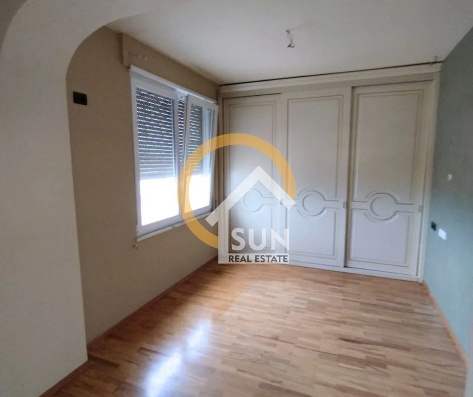 Shkoder, jepet me qera apartament 1+1+Ballkon Kati 5, 106 m² 400 € (DERGUT)