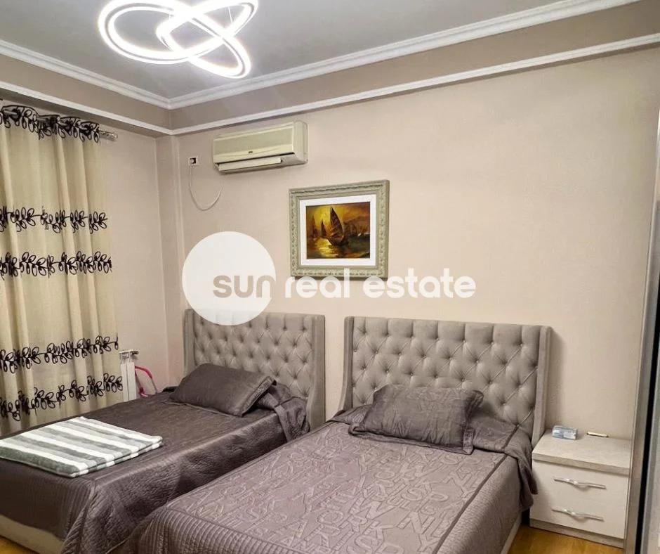 Shkoder, jepet me qera apartament 3+1 Kati 3, 207 m² 1.200 € (TEK DOLLARI)
