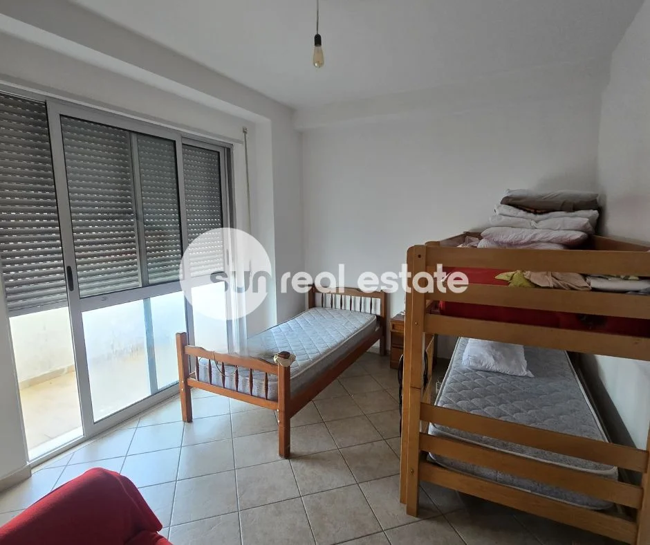 Shkoder, jepet me qera apartament 2+1+Ballkon Kati 8, 80 m² (QENDER)