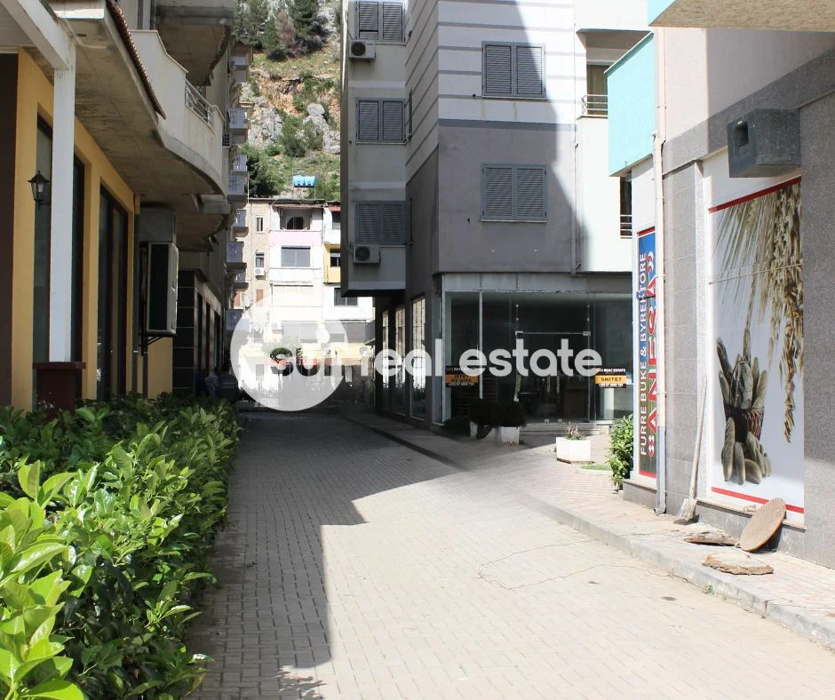 Shengjin, shitet ambjent biznesi Kati 1, 138 m² (SHENGJIN)