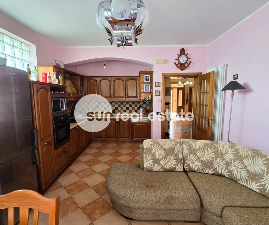 Shkoder, jepet me qera shtepi 3 Katshe Kati 1, 121 m² 799 € (KIRAS, SHKODER)