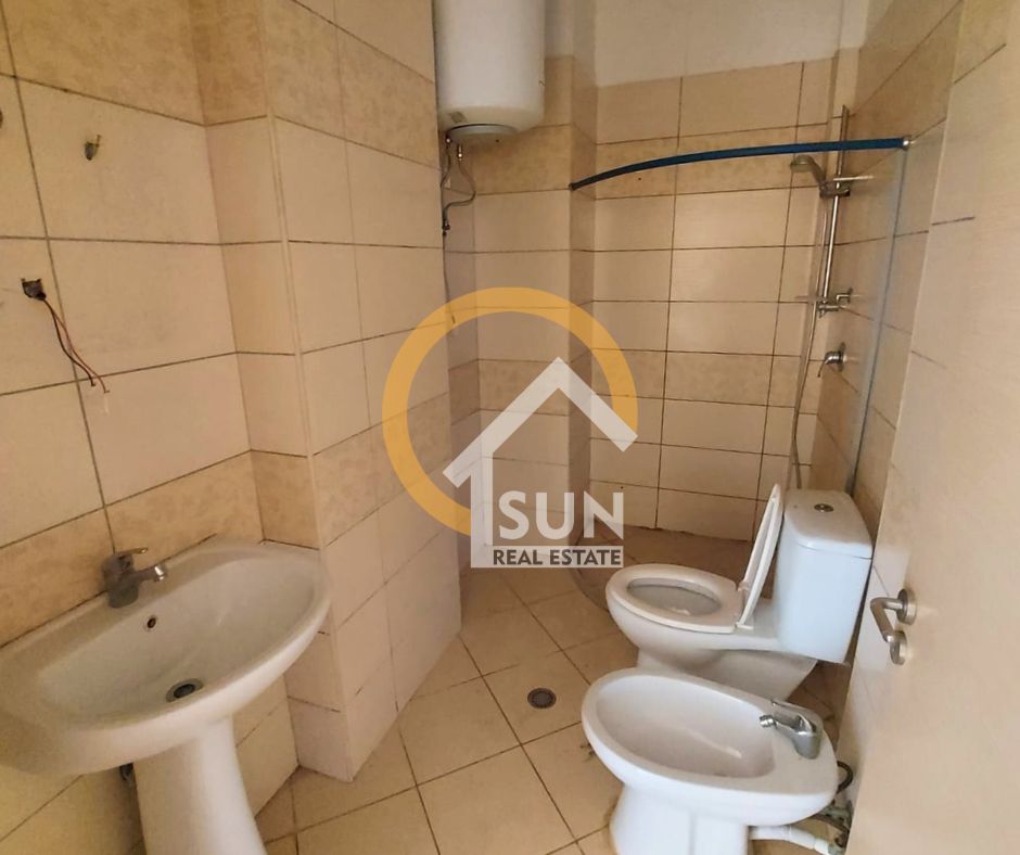 Shkoder, shitet 2+1+Ballkon Kati 6, 80 m² 104.000 € (SHESHI DEMOKRACIA)