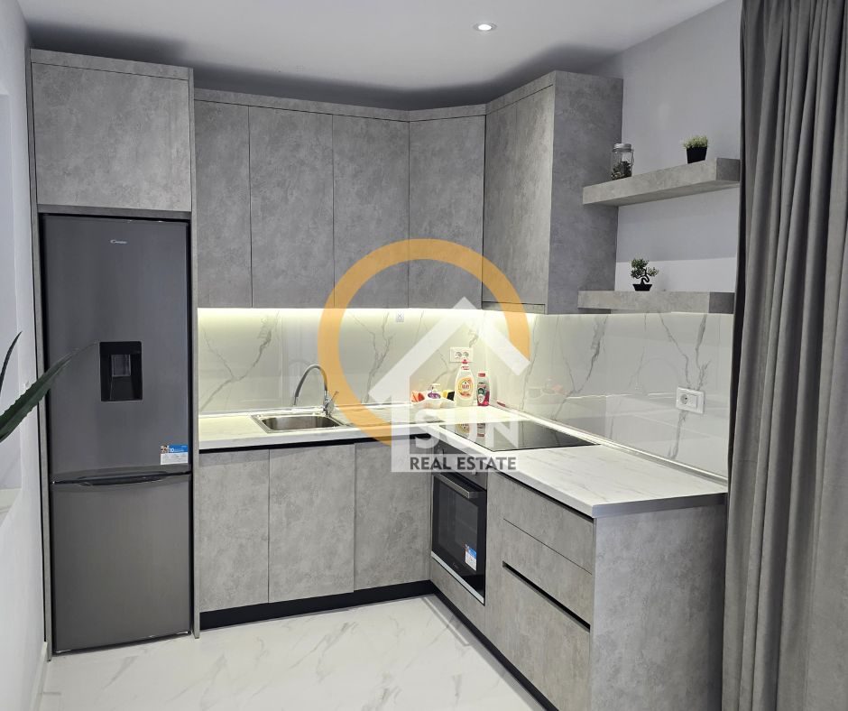 Shkoder, jepet me qera apartament 1+1+Ballkon Kati 0, 135 m² 135 € 