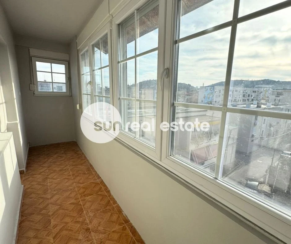 Shkoder, shitet apartament 1+1+Ballkon Kati 5, 58 m² (XHABIJE)