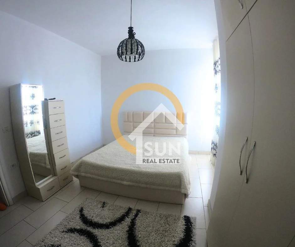 Shkoder, jepet me qera apartament 1+1+Ballkon Kati 4, 67 m² (RUS)