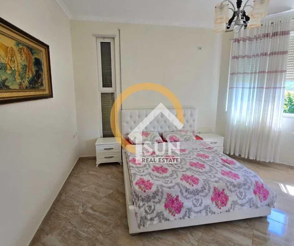 Shkoder, shitet Vile 4+1+Aneks+Ballkon Kati 0, 1.000 m² 250.000 € (DOBRAC, SHKODER)
