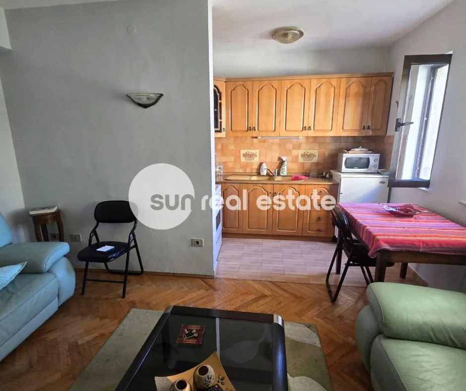 Shkoder, jepet me qera apartament 2+1+Ballkon Kati 4, 92 m² (PRANE TRADITES, SHKODER)