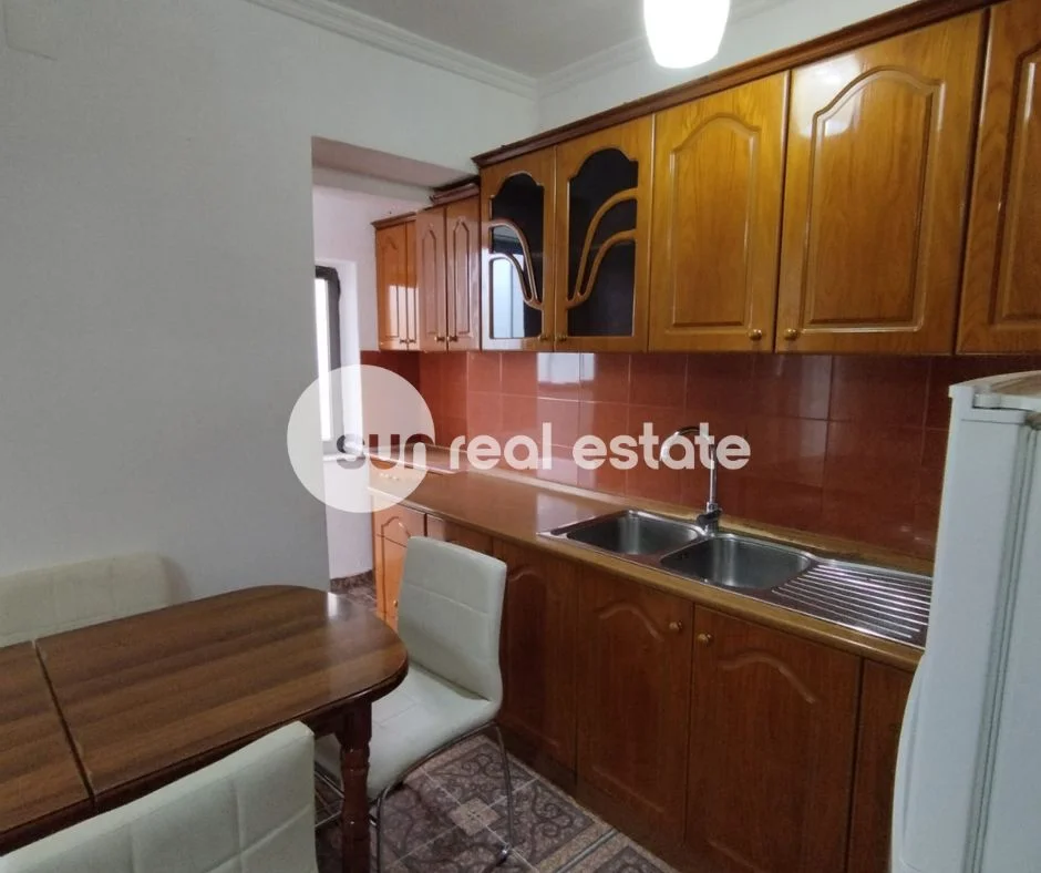 Shkoder, jepet me qera apartament 1+1+Ballkon Kati 2, 60 m² (RUS, AXHAGIQ)