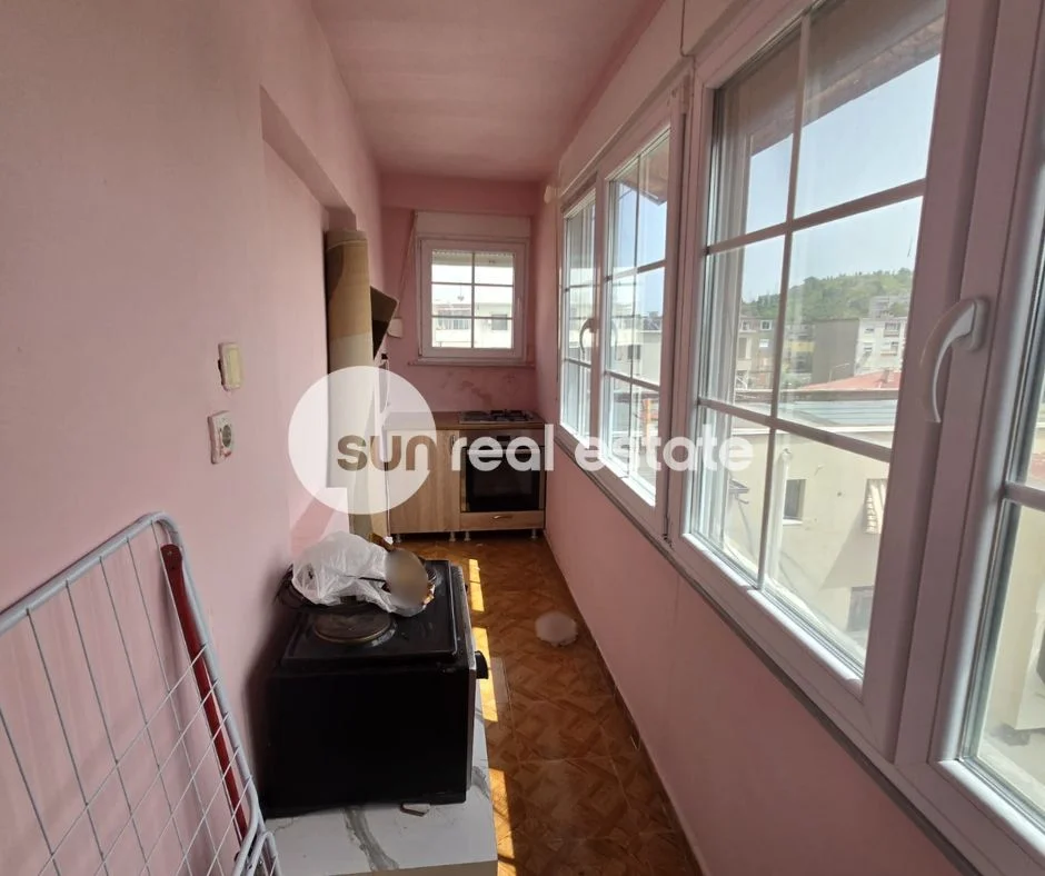Shkoder, shitet apartament 1+1+Ballkon Kati 5, 56 m² (XHABIJE)