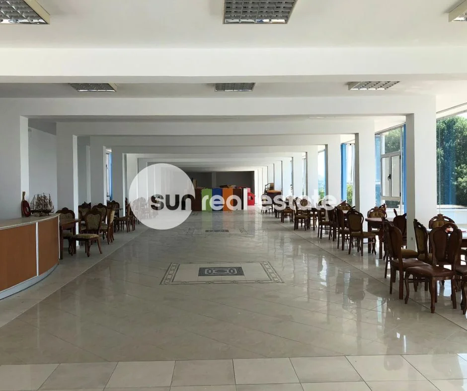 Shkoder, jepet me qera ambjent biznesi Kati 1, 800 m² (afër Resorant Shqiponja)