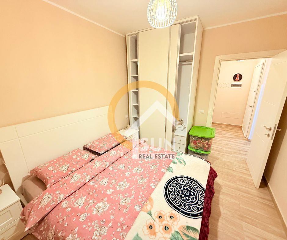 Shkoder, jepet me qera apartament 2+1+Ballkon Kati 3, 96 m² 600 € (GJUHADOL)