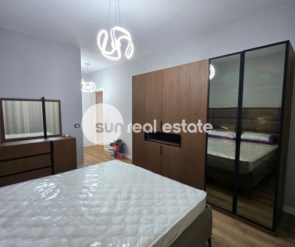 Shkoder, jepet me qera apartament 2+1+Ballkon Kati 4, 110 m² 600 € (ZDRALE)