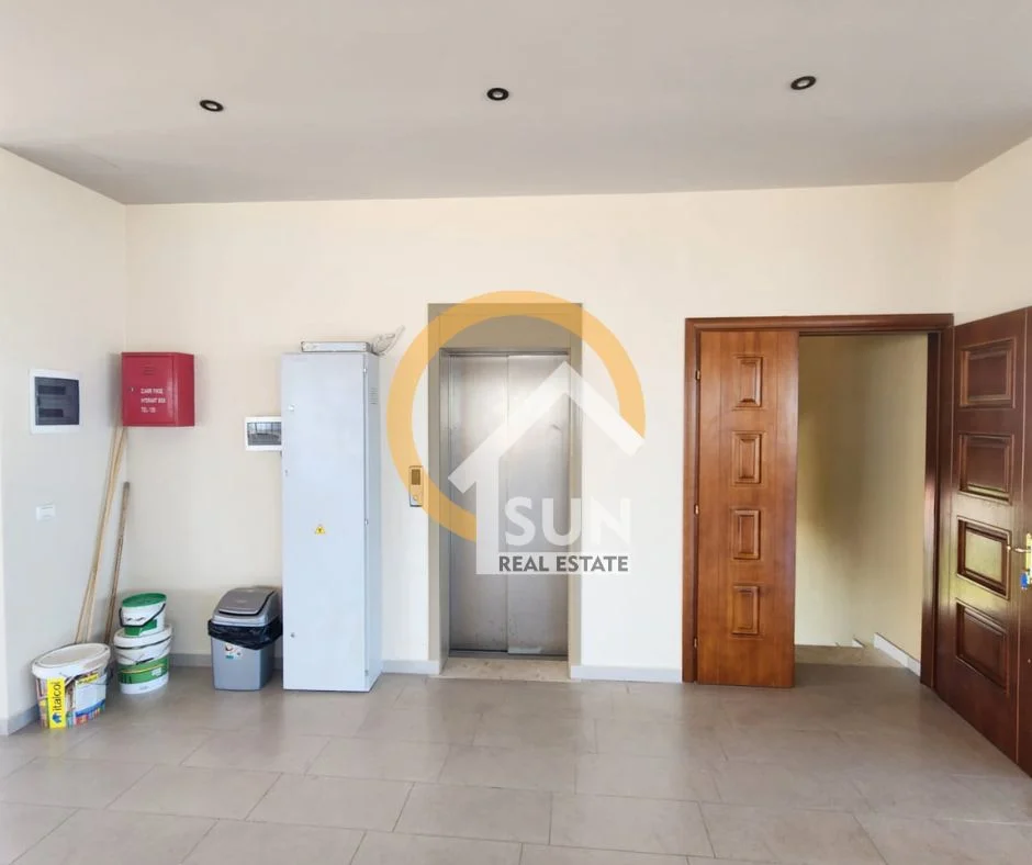Shkoder, jepet me qera ambjent biznesi Kati 5, 370 m² (rr. Hasan Riza Pasha)