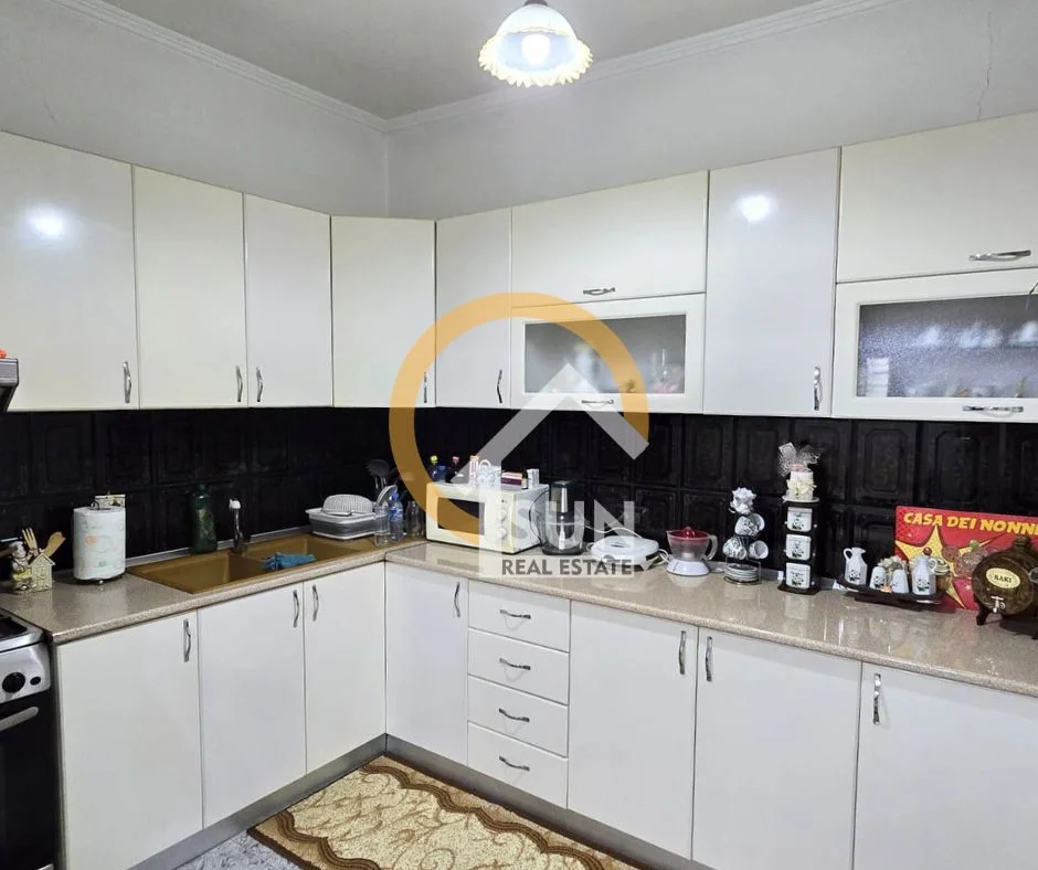 Shkoder, jepet me qera shtepi 1+1 , (rr. LIN SHKRELI)