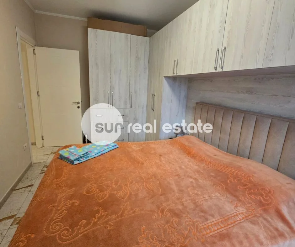 Shkoder, jepet me qera apartament 2+1+Ballkon Kati 0, 92 m² 