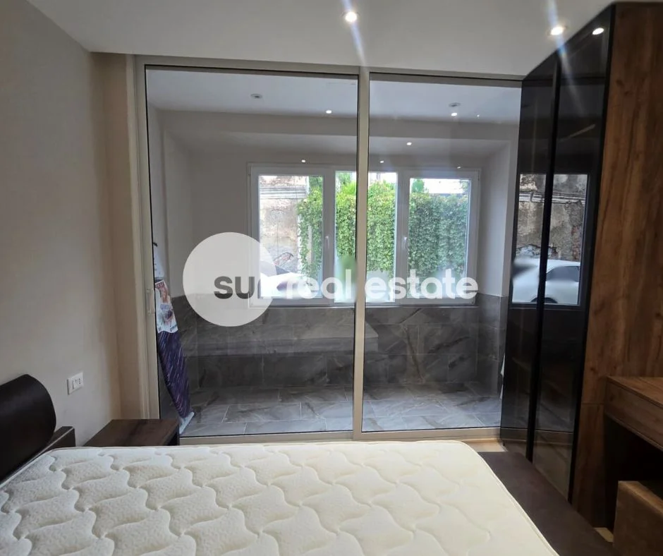 Shkoder, jepet me qera apartament 2+1+Ballkon Kati 0, 82 m² (GJUHADOL)