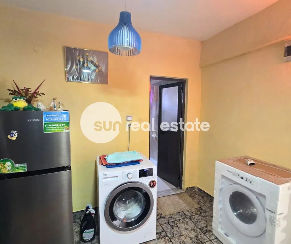 Shkoder, jepet me qera apartament 2+1+Ballkon Kati 2, 58 m² (KRYQEZIMI PREK CALI)