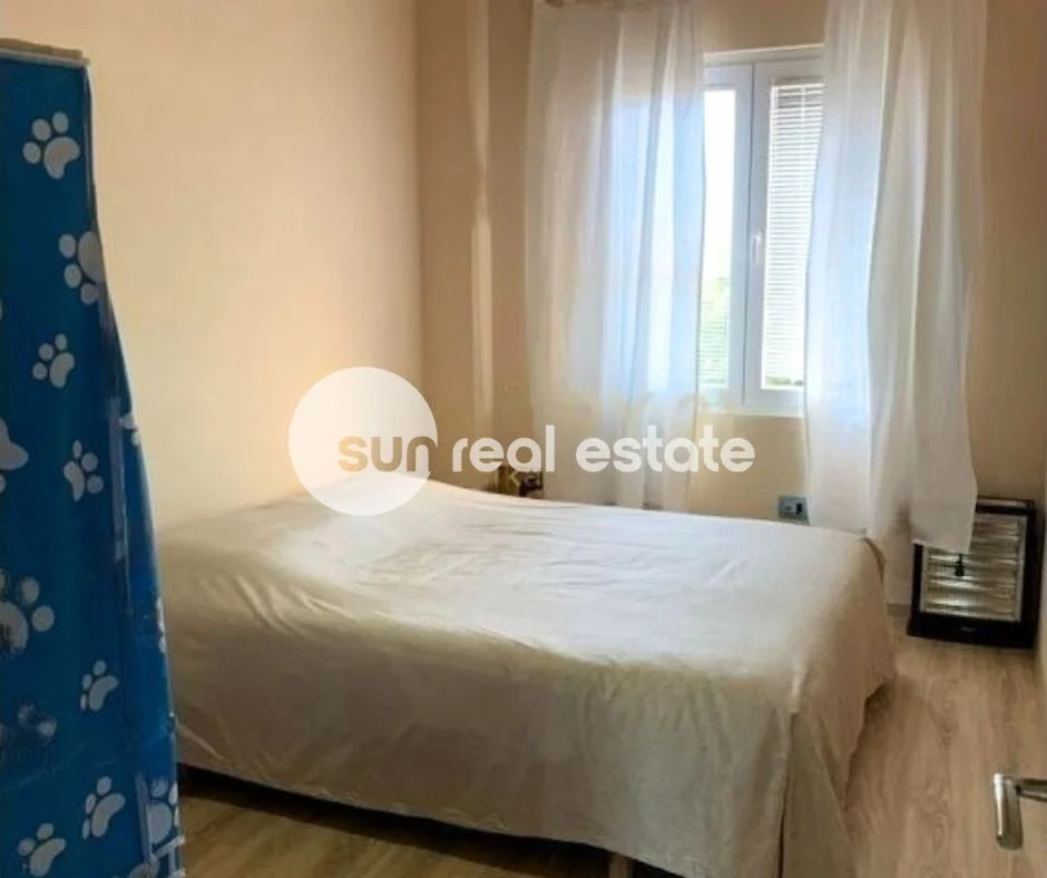 Tirane, shitet Vile 3 Katshe Kati 0, 1.000 m² 350.000 € (PEZE E VOGEL)