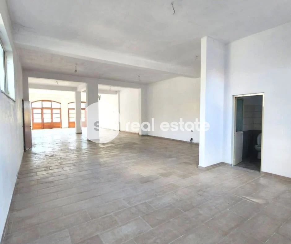 Shkoder, jepet me qera ambjent biznesi Kati 0, 140 m² (RR. KARDINAL MIKEL KOLIQI)