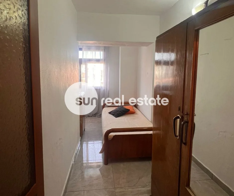 Shkoder, jepet me qera apartament 2+1 Kati 3, 65 m² (QENDER)