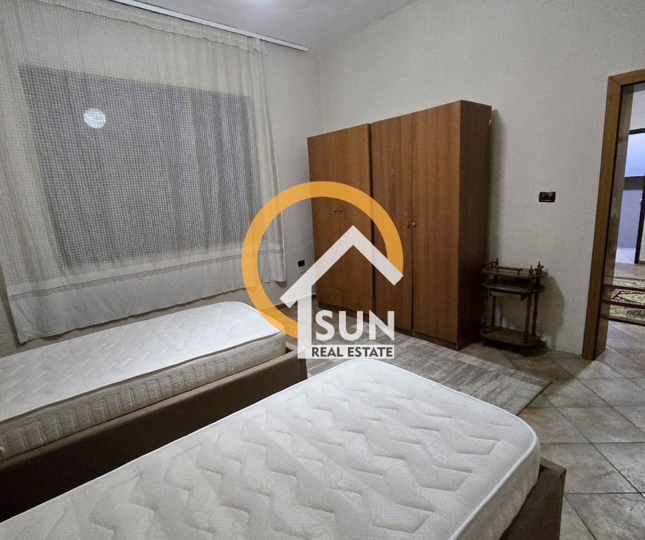 Shkoder, jepet me qera apartament 1+1+Ballkon Kati 4, 140 m² (HASAN RIZA PASHA)