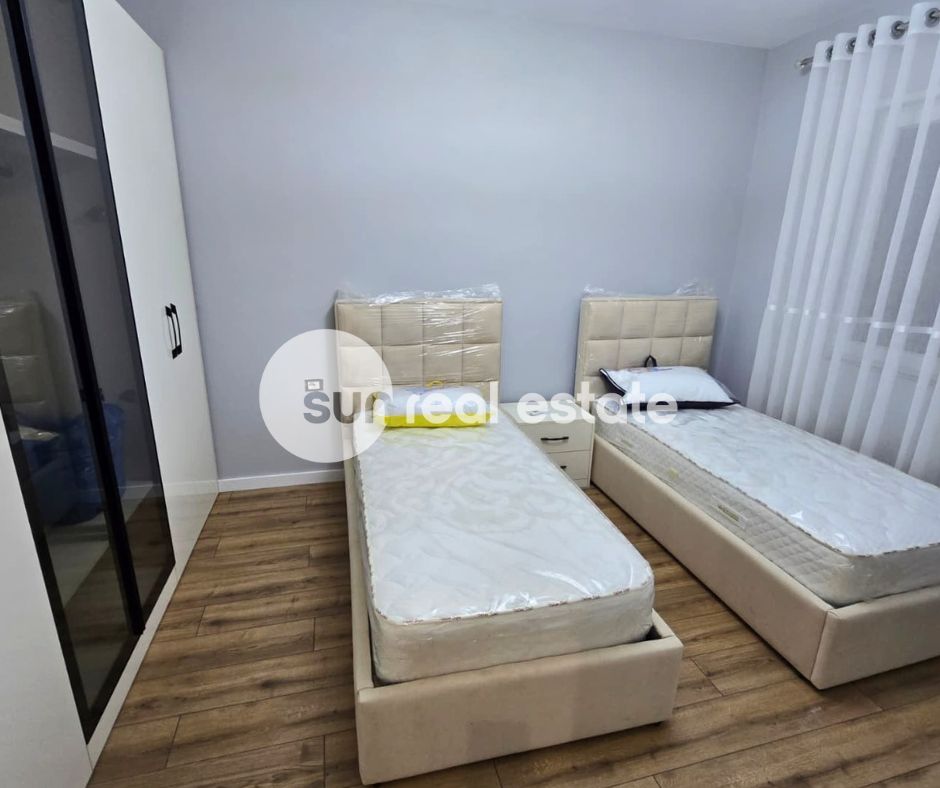 Shkoder, jepet me qera apartament 2+1+Ballkon Kati 4, 110 m² 600 € (ZDRALE)