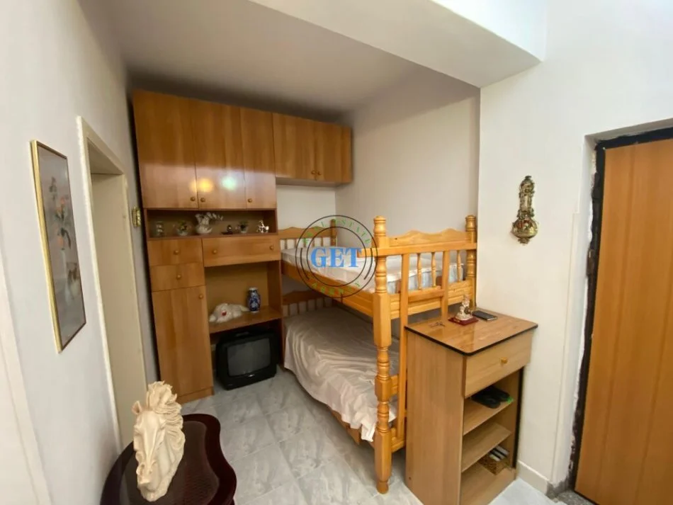 Durres, jepet me qera apartament 1+1 Kati 3, 300 € 