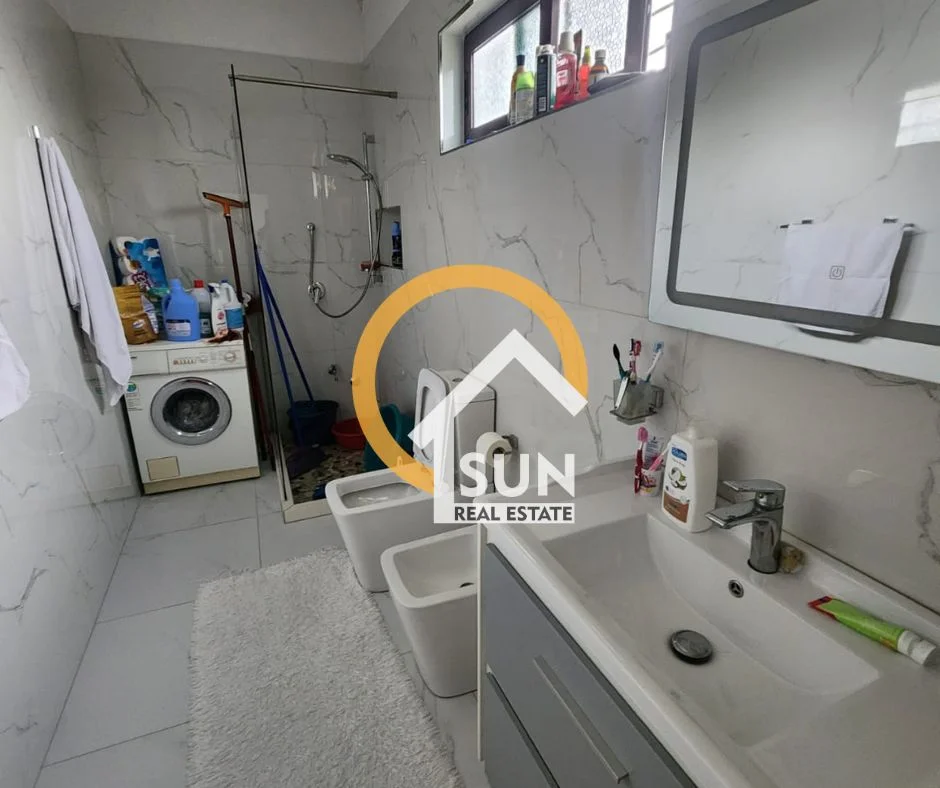 Shkoder, shitet Vile 2+1+Ballkon Kati 0, 1.000 m² 190.000 € (KIRAS, SHKODER)