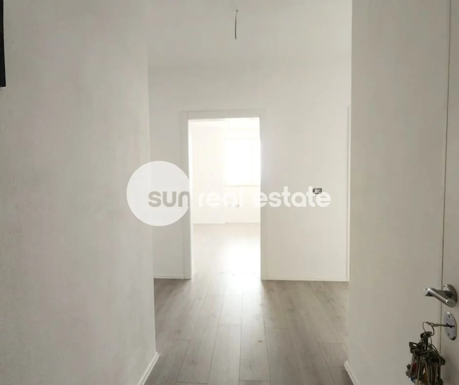 Shkoder, shitet apartament 2+1+Ballkon Kati 5, 110 m² (AFER POLICISE)
